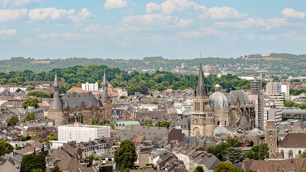 Exploring Aachen: Where is the 'Rote Karte' Story?